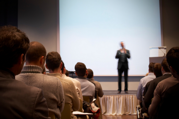 Konference _ledelse- istockphoto