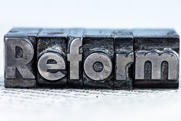 Reform AdobeStock_66044799